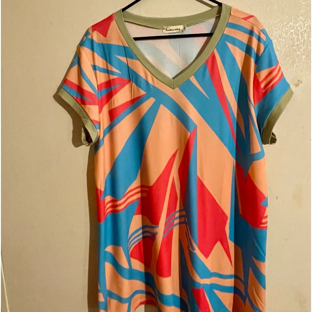 New without tag Southern Stitch Tunic Top